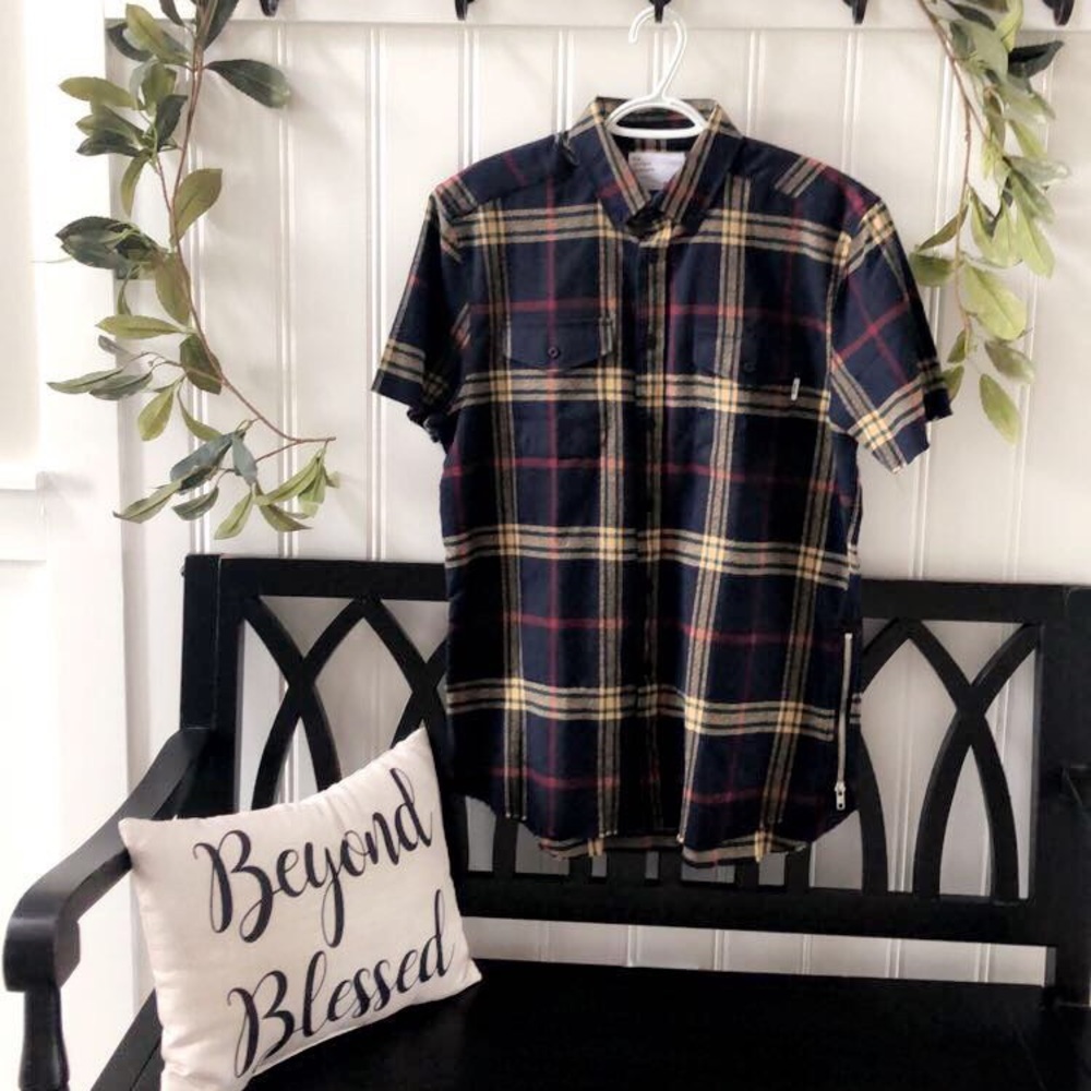 EPTM. Dark Blue Button Down Short Sleeve
